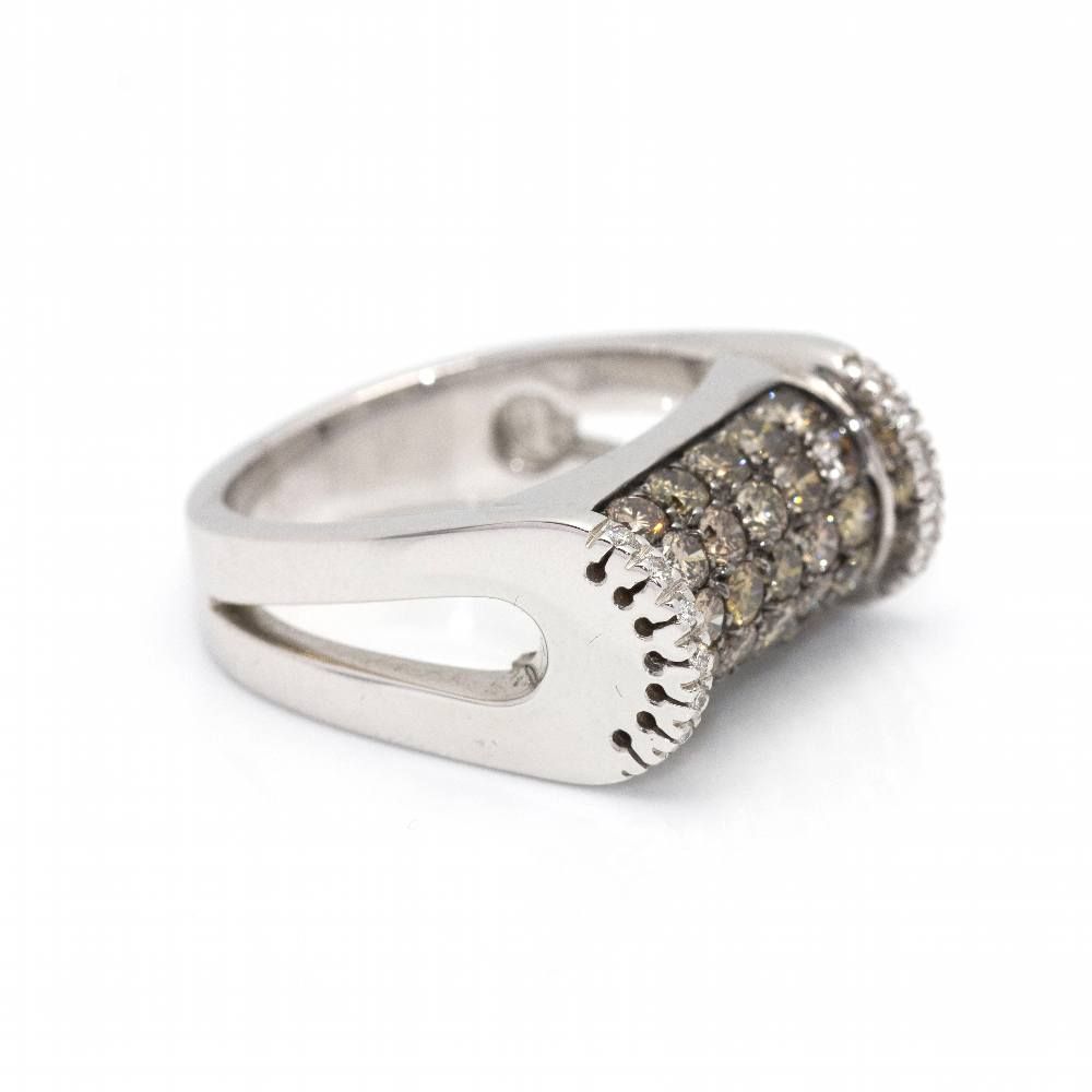 Bague en or blanc et diamants Champagne d'occasion