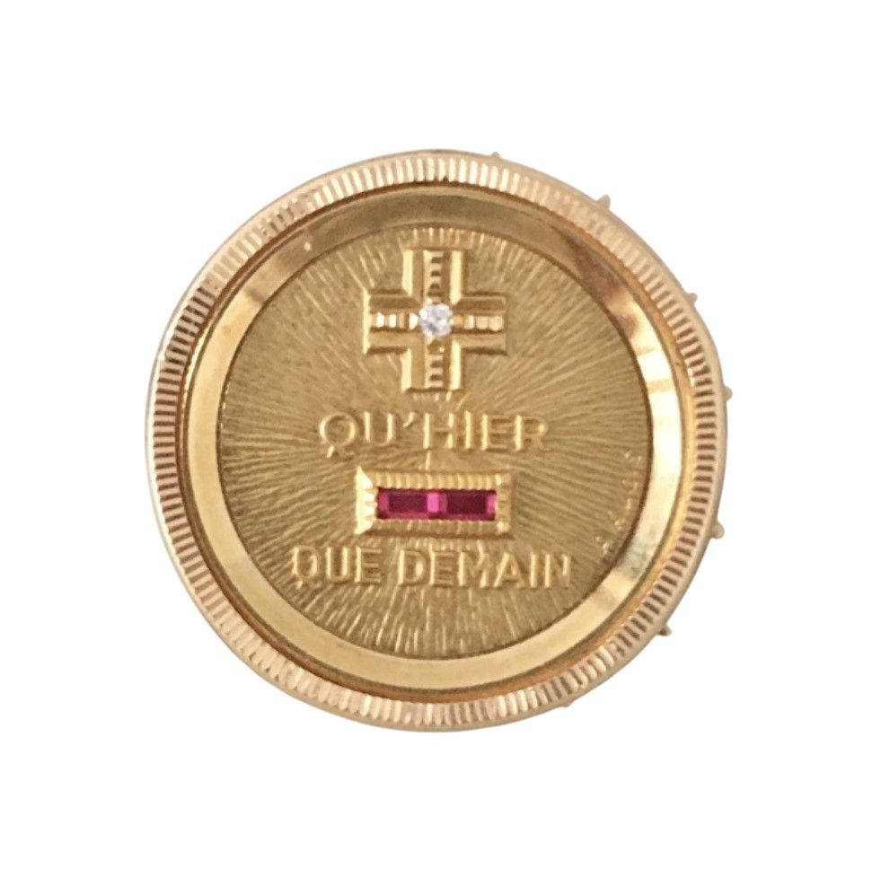 Bague AUGIS d’amour en or jaune et rubis synthétique