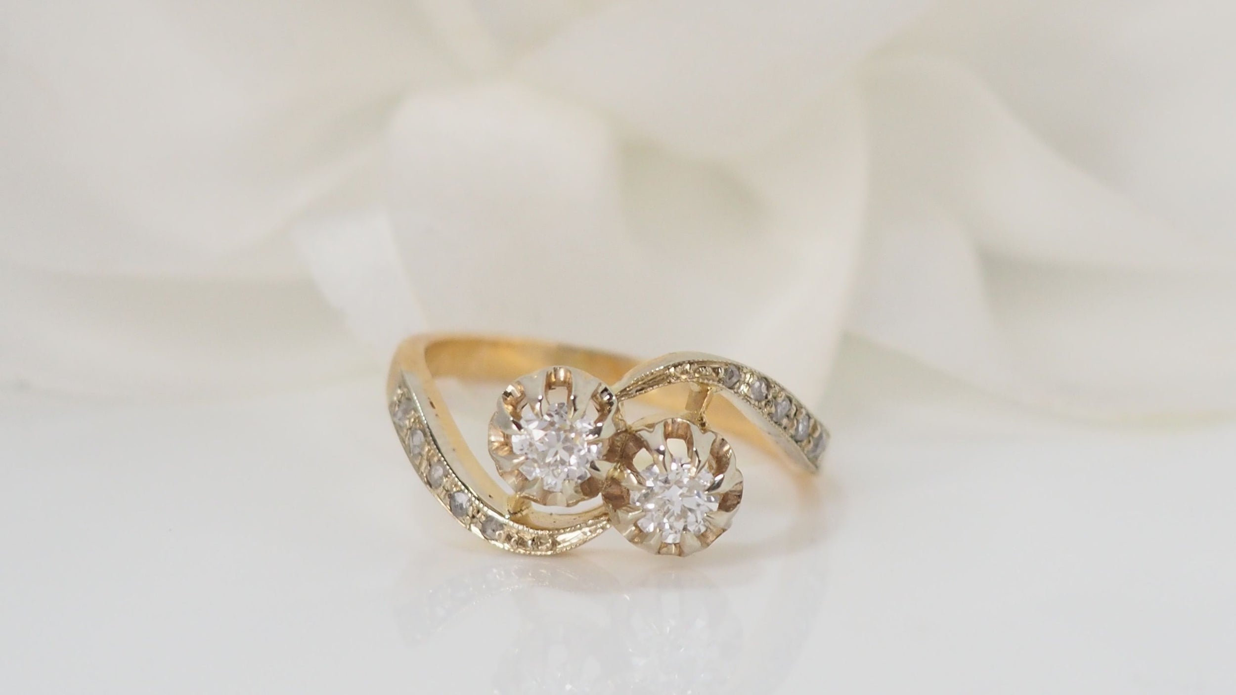 You and Me Ring in Yellow Gold and Diamonds