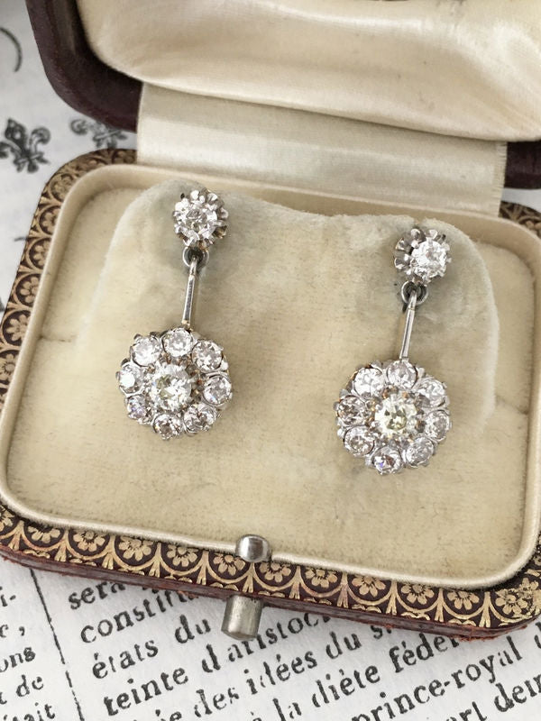 Pendant earrings in yellow gold, paltinium and diamonds