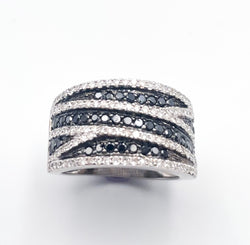 Bague bandeau diamants blancs et noirs