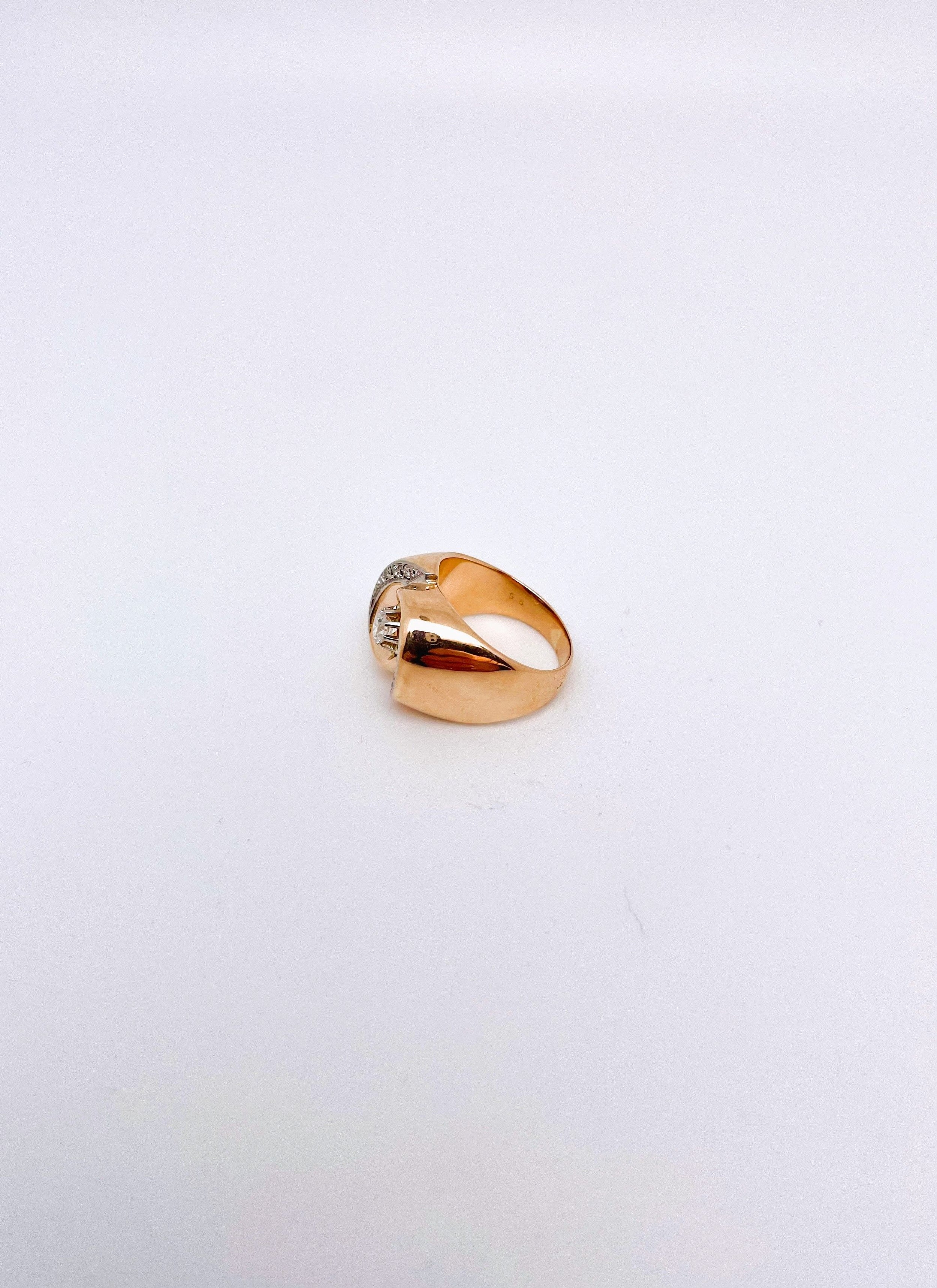 Tourbillon diamond ring in pink gold