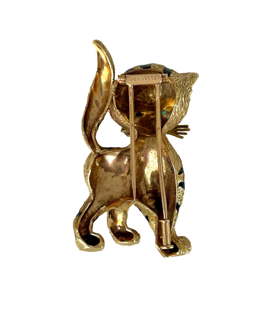 VAN CLEEF & ARPELS “Chaton Malin” pin brooch by GEORGES LENFANT in yellow gold, black enamel and chrysoprases
