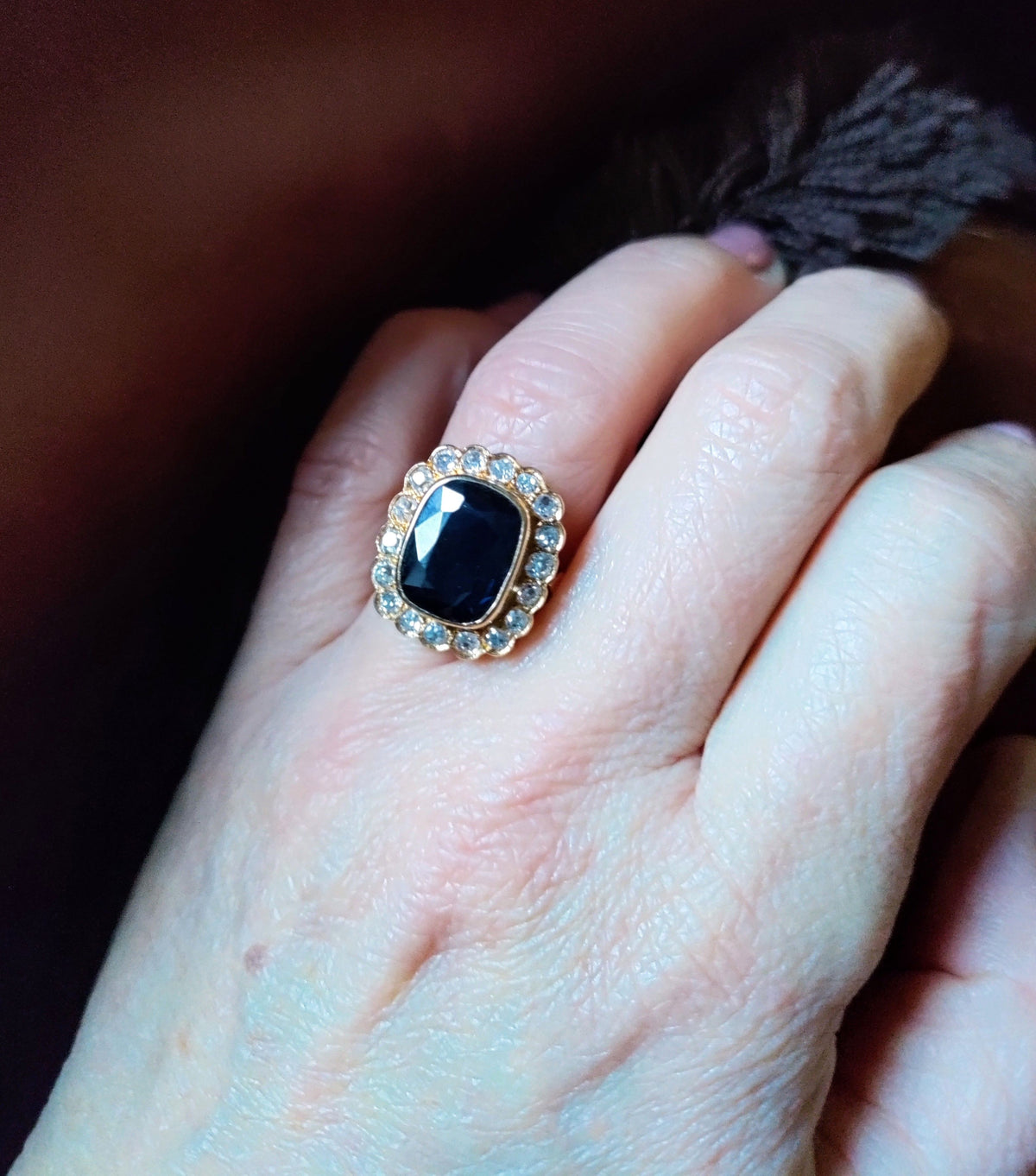 Ring Vintage Yellow Gold Intense Blue Sapphire