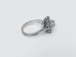 Bague marguerite diamants en or blanc et platine