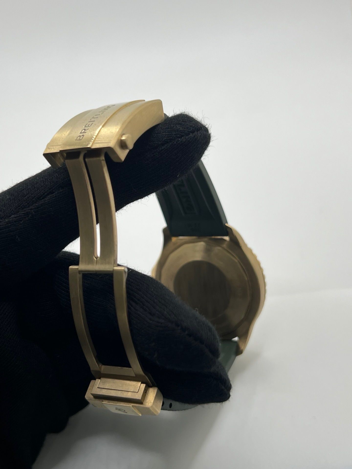 Breitling Superocean 42 N17375201L1S1