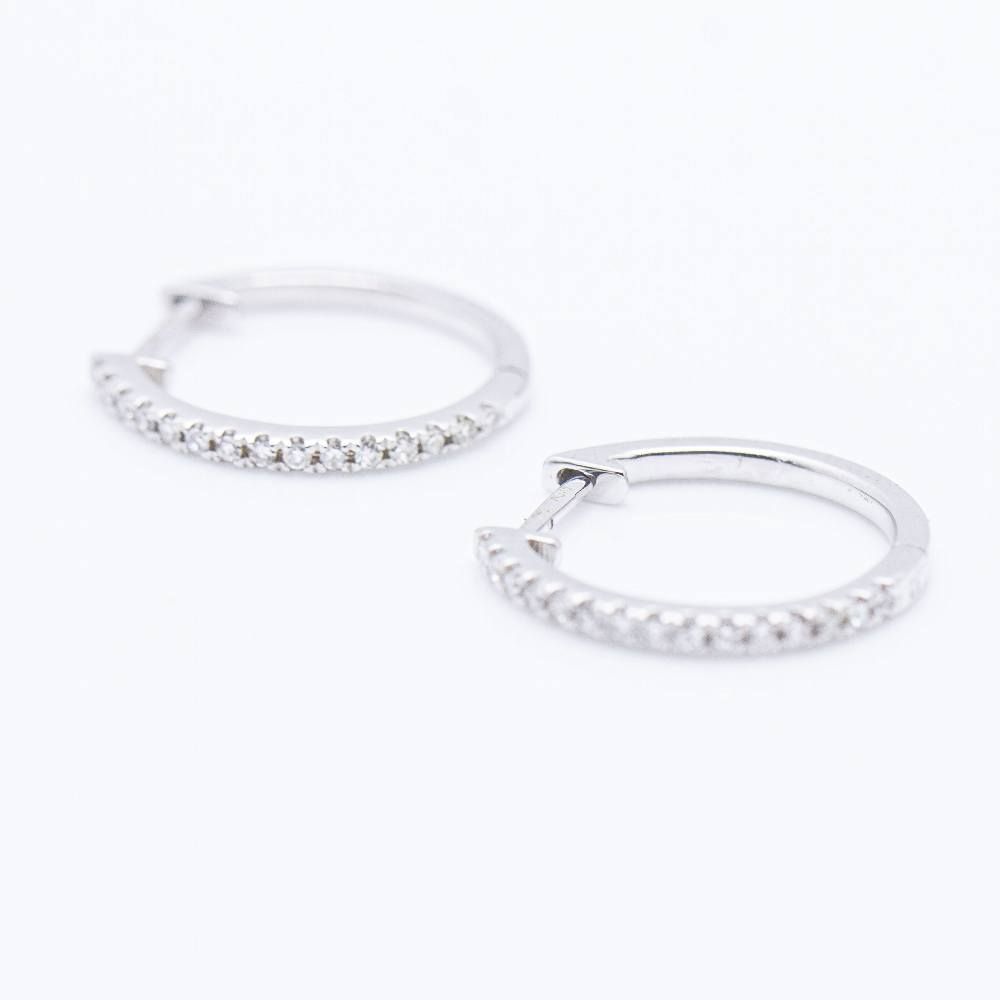 Boucles d'oreilles en or blanc et diamants d'occasion