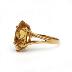Ring at yellow gold and citrine