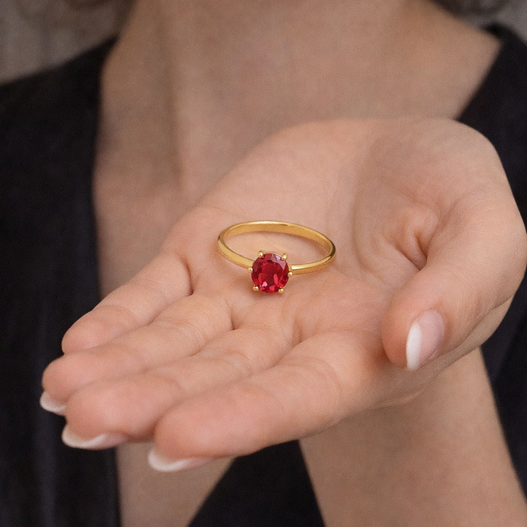 Bague Solitaire en or jaune et rubellite