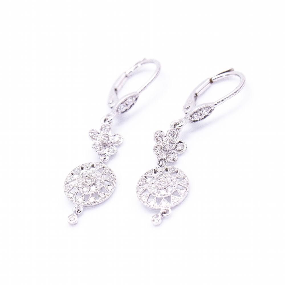 Boucles d'oreilles SUNNY Antik en or blanc. D'occasion