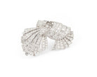 Broche en or gris et diamants