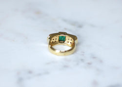 Ring Vintage Emerald and diamonds on Yellow Gold