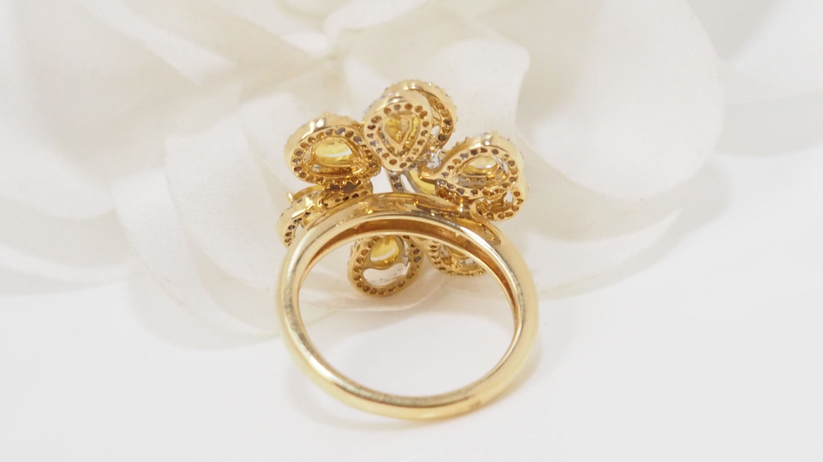 Flower ring in white gold and citrines and diamonds 