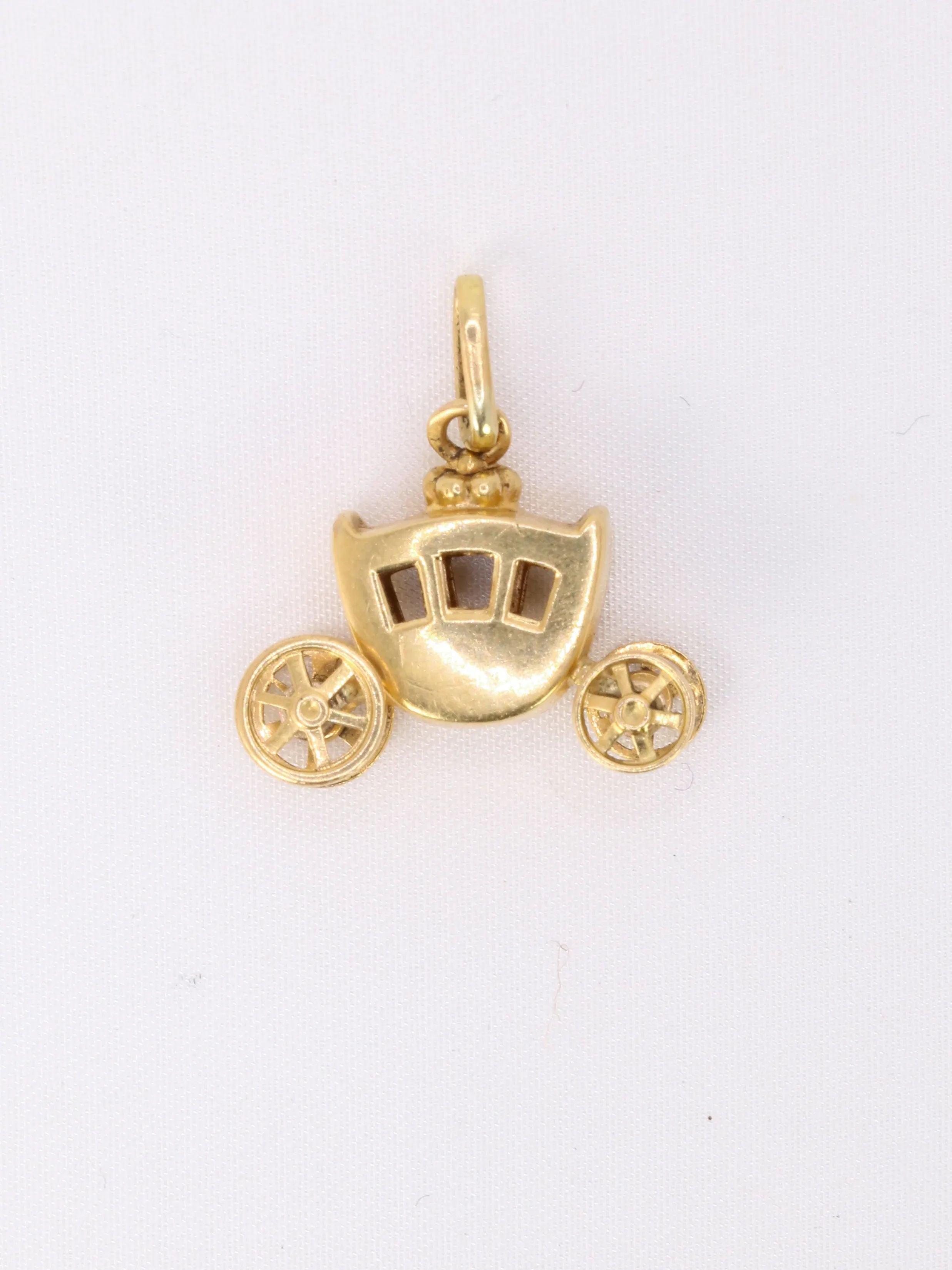 Yellow Gold Pendant