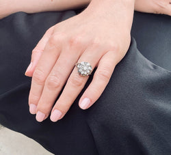 Bague Marguerite en or blanc et diamants