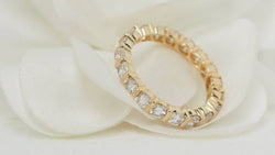 Alliance américaine en or jaune et diamants