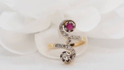 Bague Toi et Moi en or, rubis et diamants