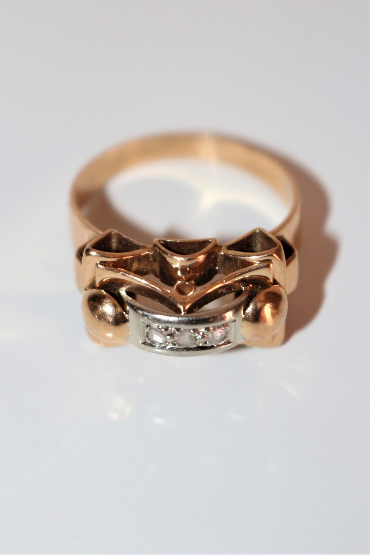 Retro Yellow Gold And Roses Ring