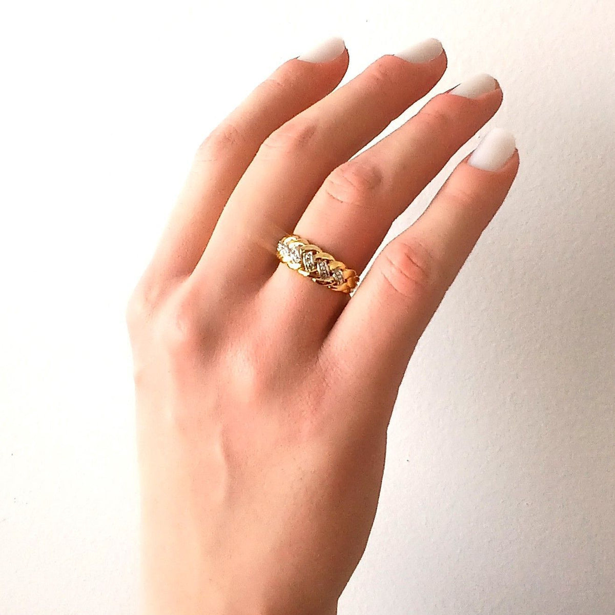 Bague tresse en or jaune et diamants