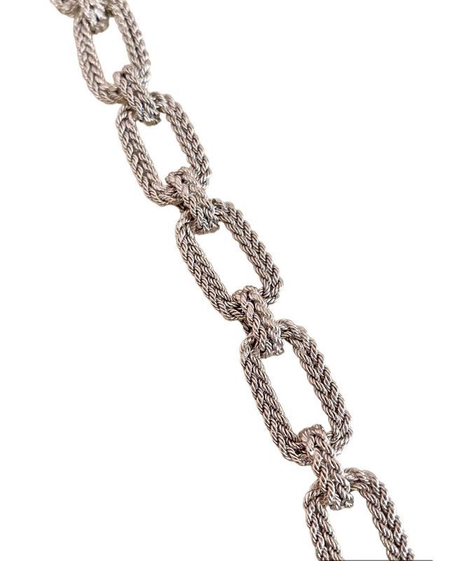 Bracelet, in 18k white gold 