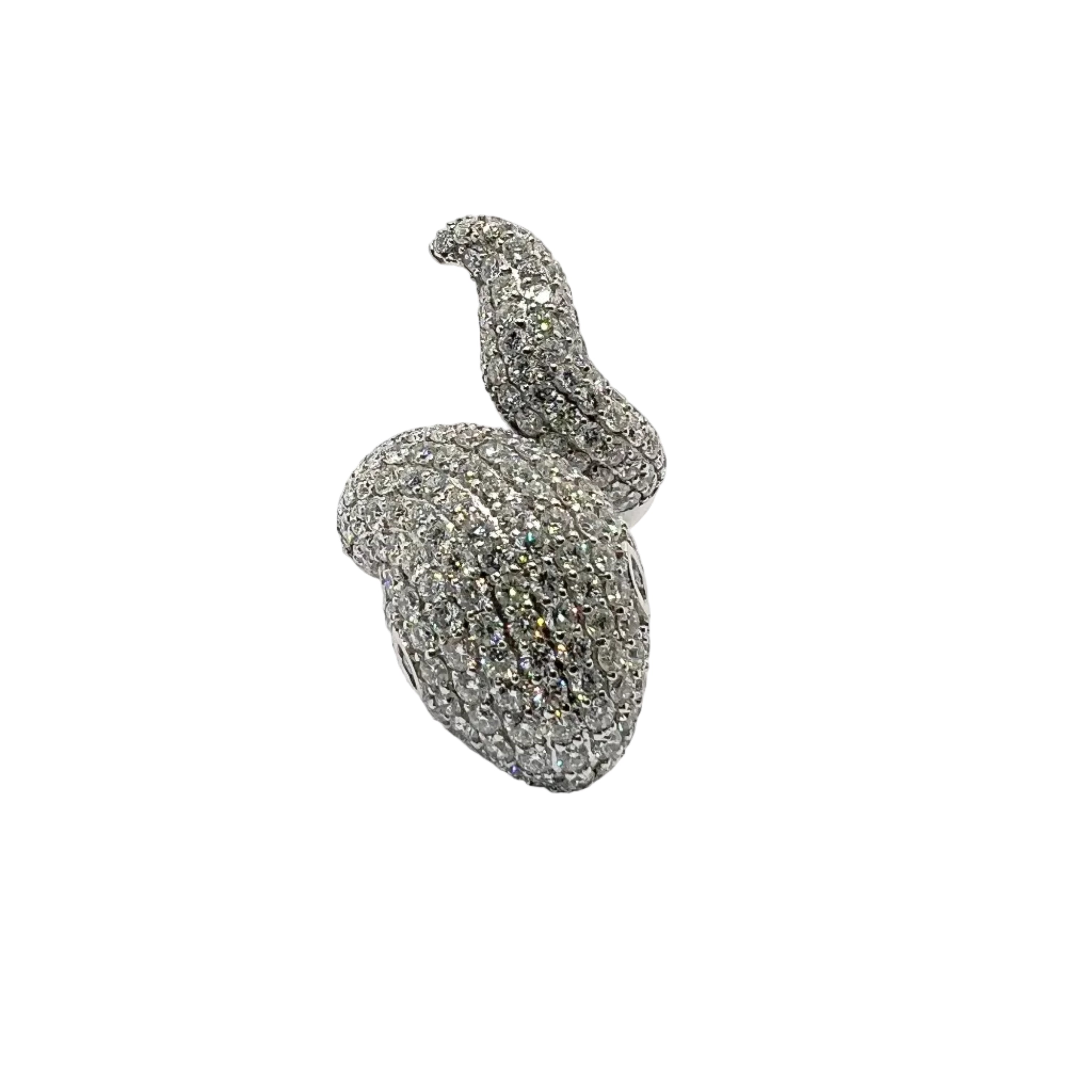 Bague en or blanc et diamants