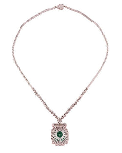 Magnifique collier en or blanc 18k centrée d’une émeraude de Colombie de 14.27 C