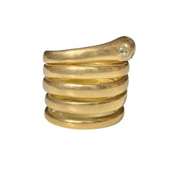 Bague composée d'un corps de serpent enroulé, en or jaune 18k