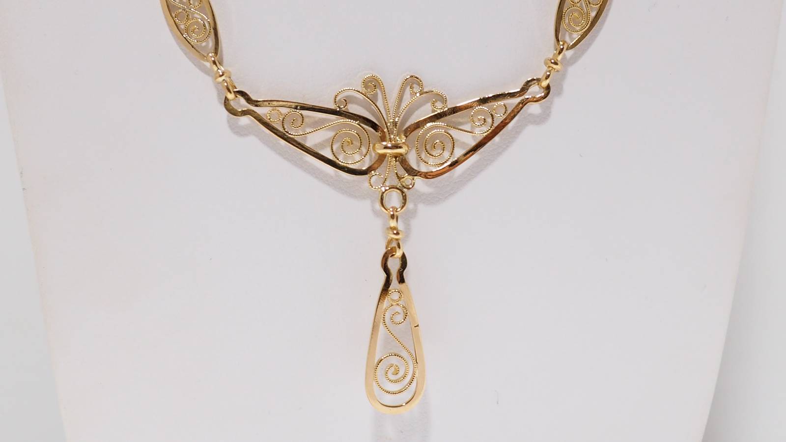 Collier draperie ancien en or jaune