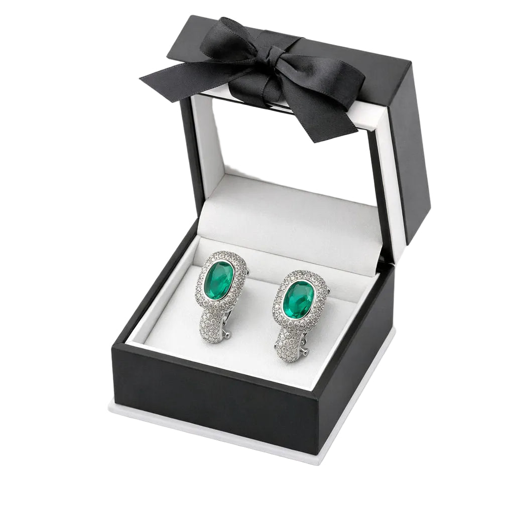 PENDIENTES EN ORO BLANCO CON ESMERALDAS OVALES Y DIAMANTES