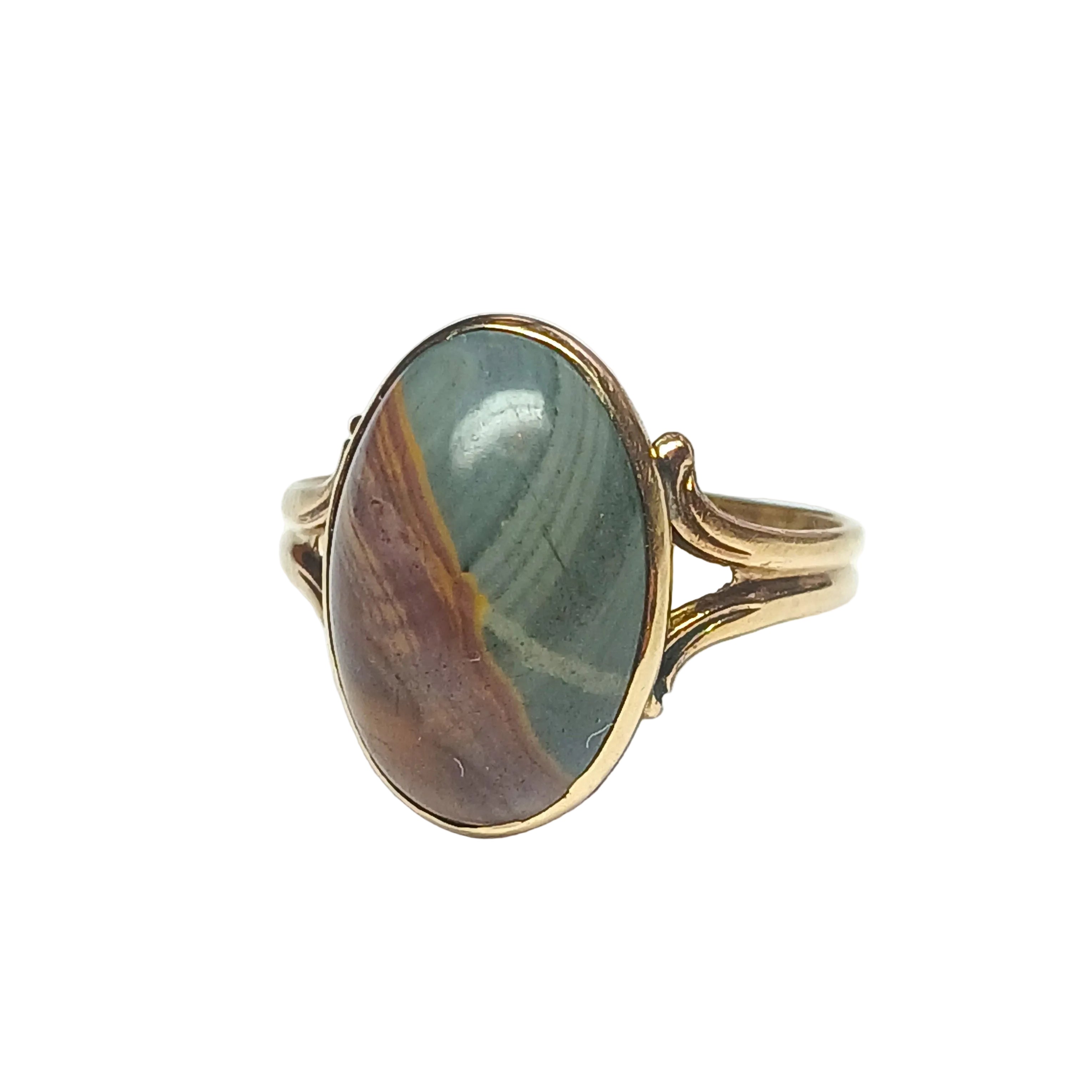 Bague Jaspe cabochon en or jaune