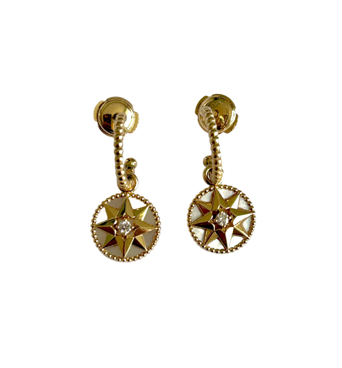 Paire de boucles d'oreilles DIOR Rose Des Vents en or jaune, nacre et diamants