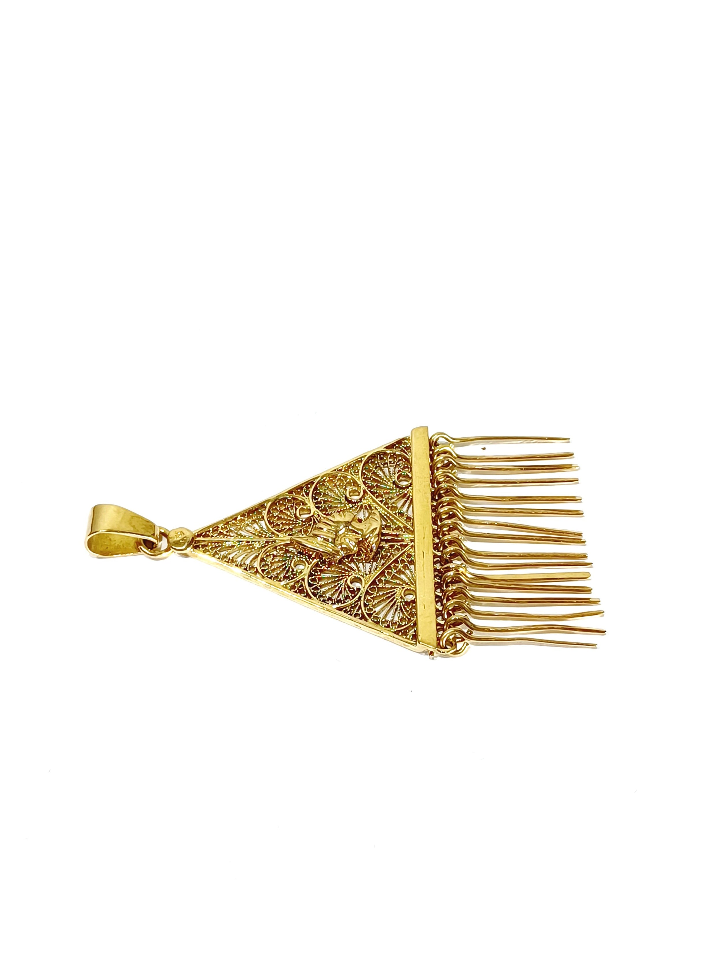 Pendant in yellow gold