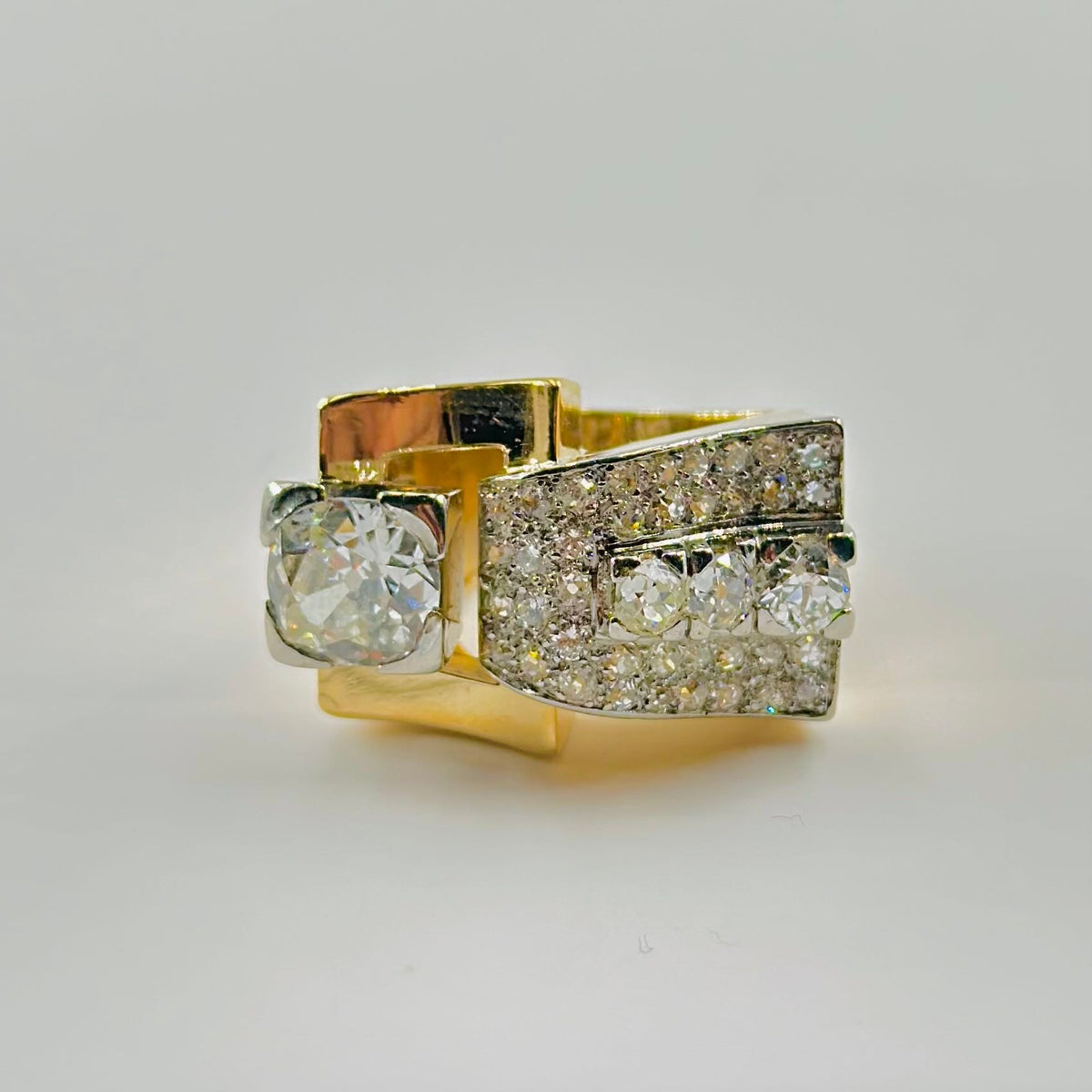 Tank ring in rose gold, platinum and diamonds