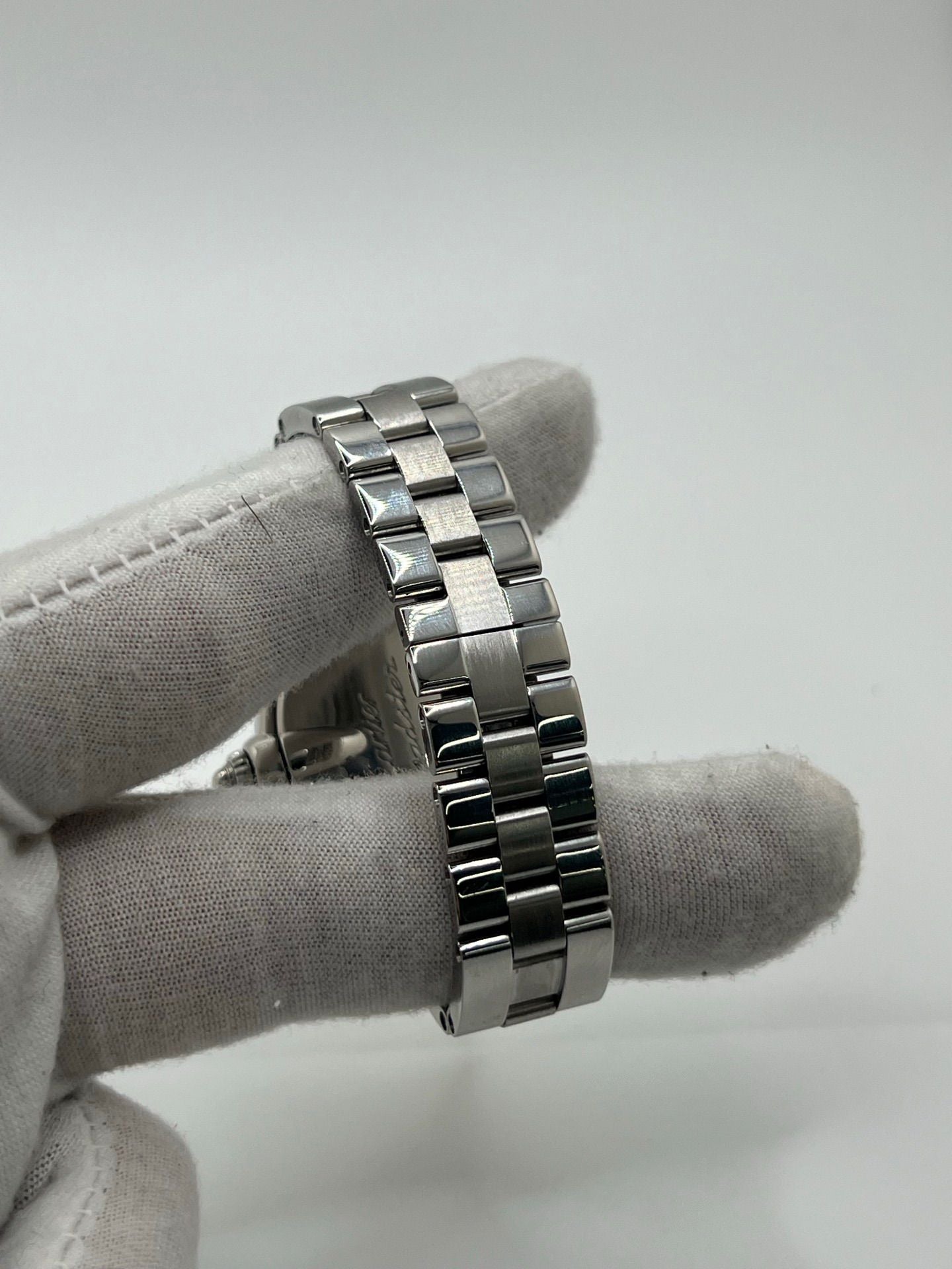 Watch CARTIER "Roadster" in steel, sapphire and quartz