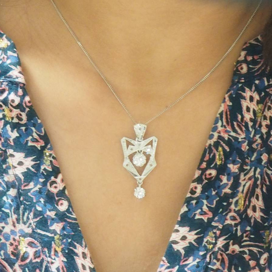 Collier Art déco en or platine et diamants