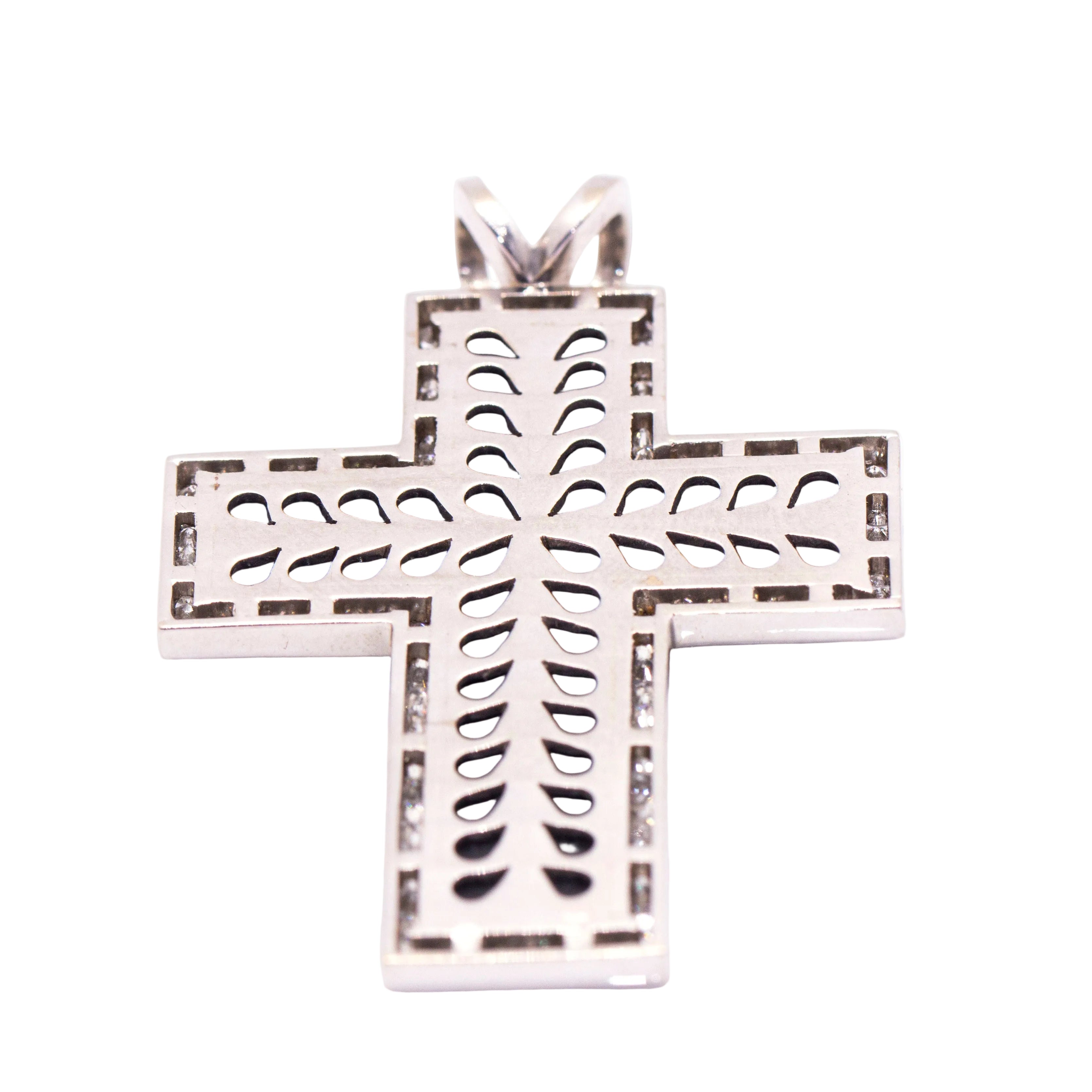 Pendentif CREU de DIAMANTS en or blanc