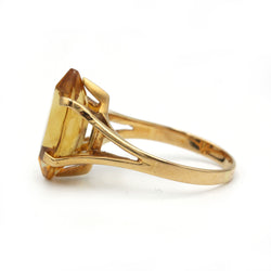 Ring at yellow gold and citrine