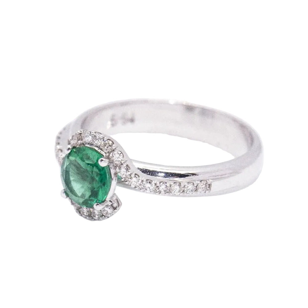 White gold, emerald and diamond Solitaire Ring