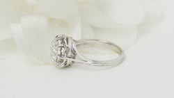 Bague vintage en or blanc et diamants