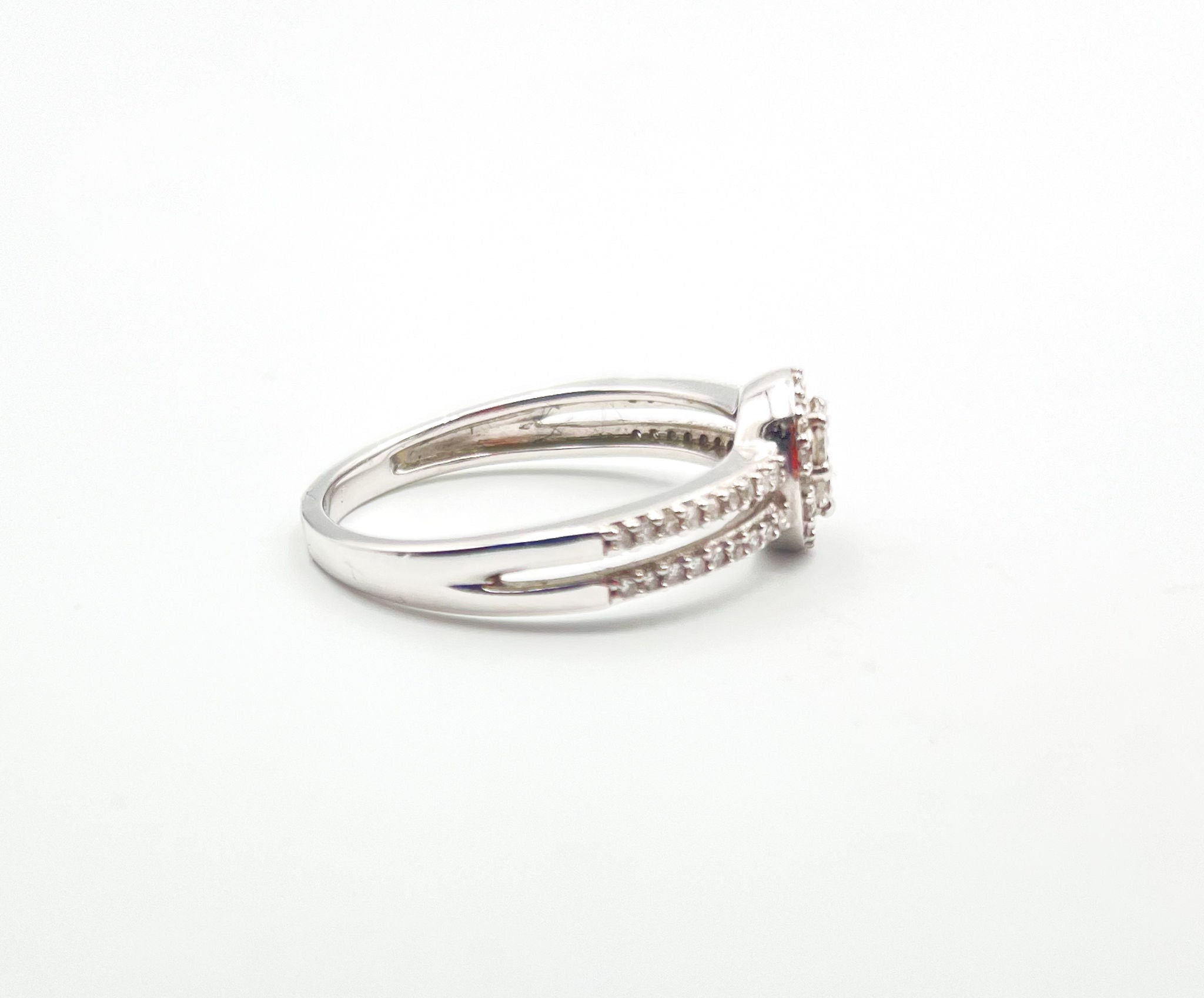 Bague Diamants Chaton Rond