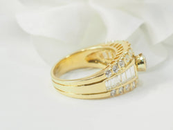 Ring solo in yellow gold and diamonds.