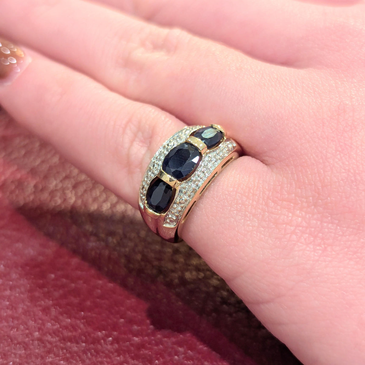 Yellow Gold Band Ring with Diamonds and Sapphires