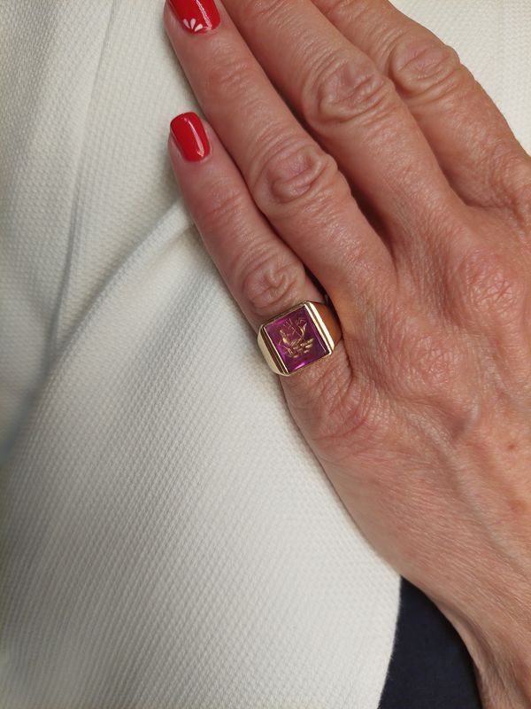 Chevalière intaille Poséidon en or jaune