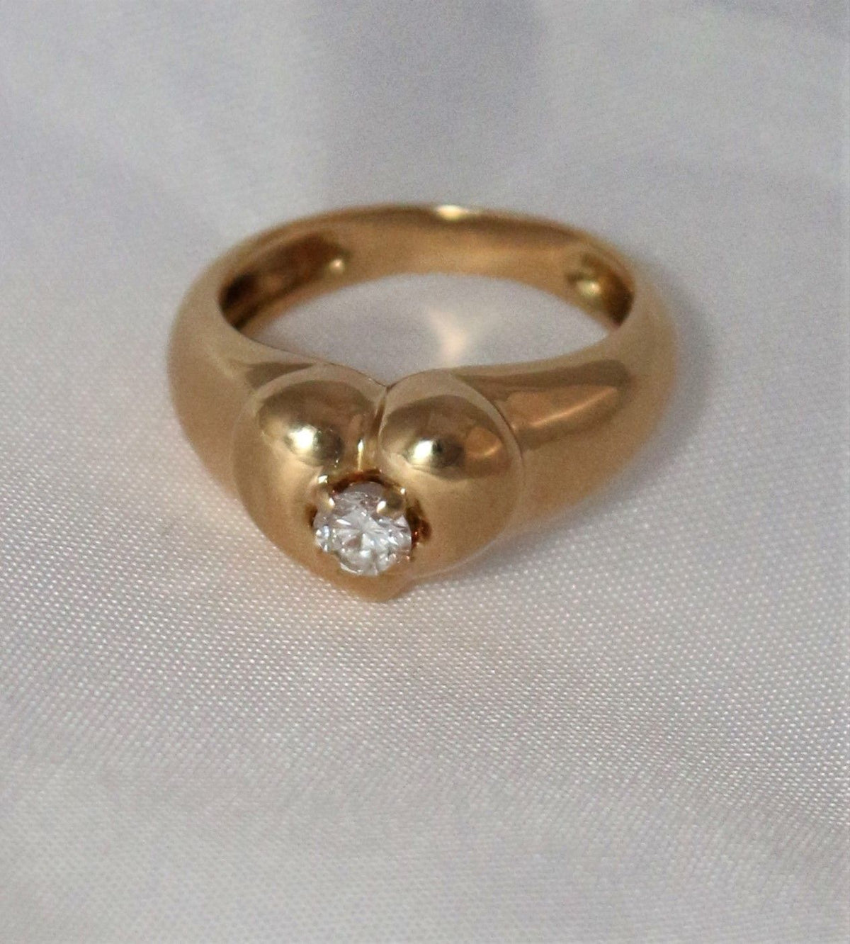 Van Cleef And Arpels Diamond Heart Ring