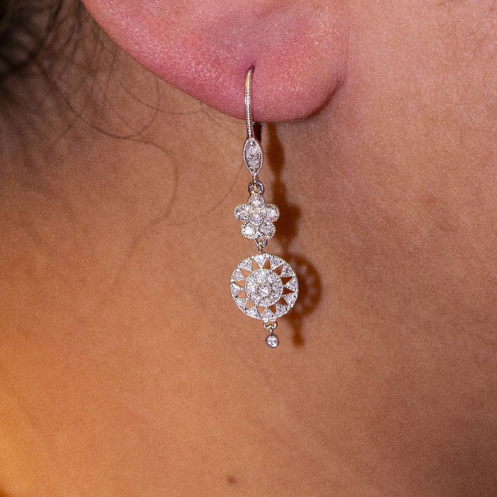 Boucles d'oreilles SUNNY Antik en or blanc. D'occasion