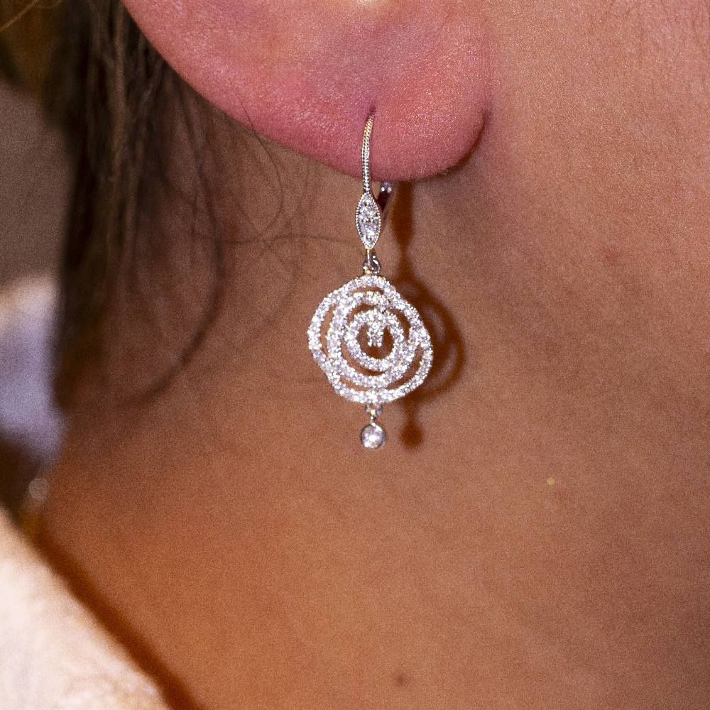 Boucles d'oreilles MONAKAL en or blanc d'occasion