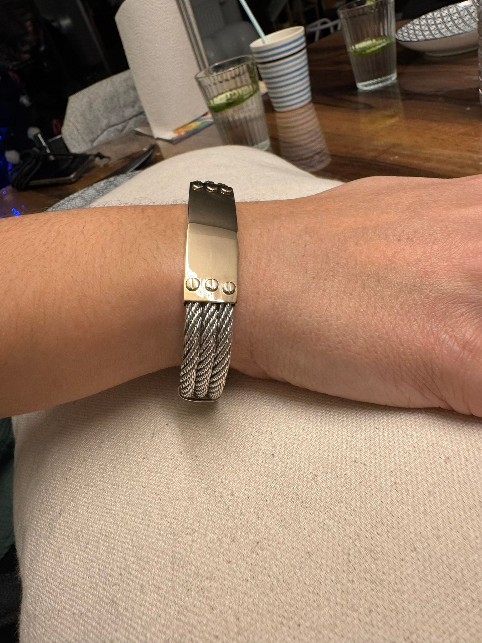 Bracelet at yellow gold and silver