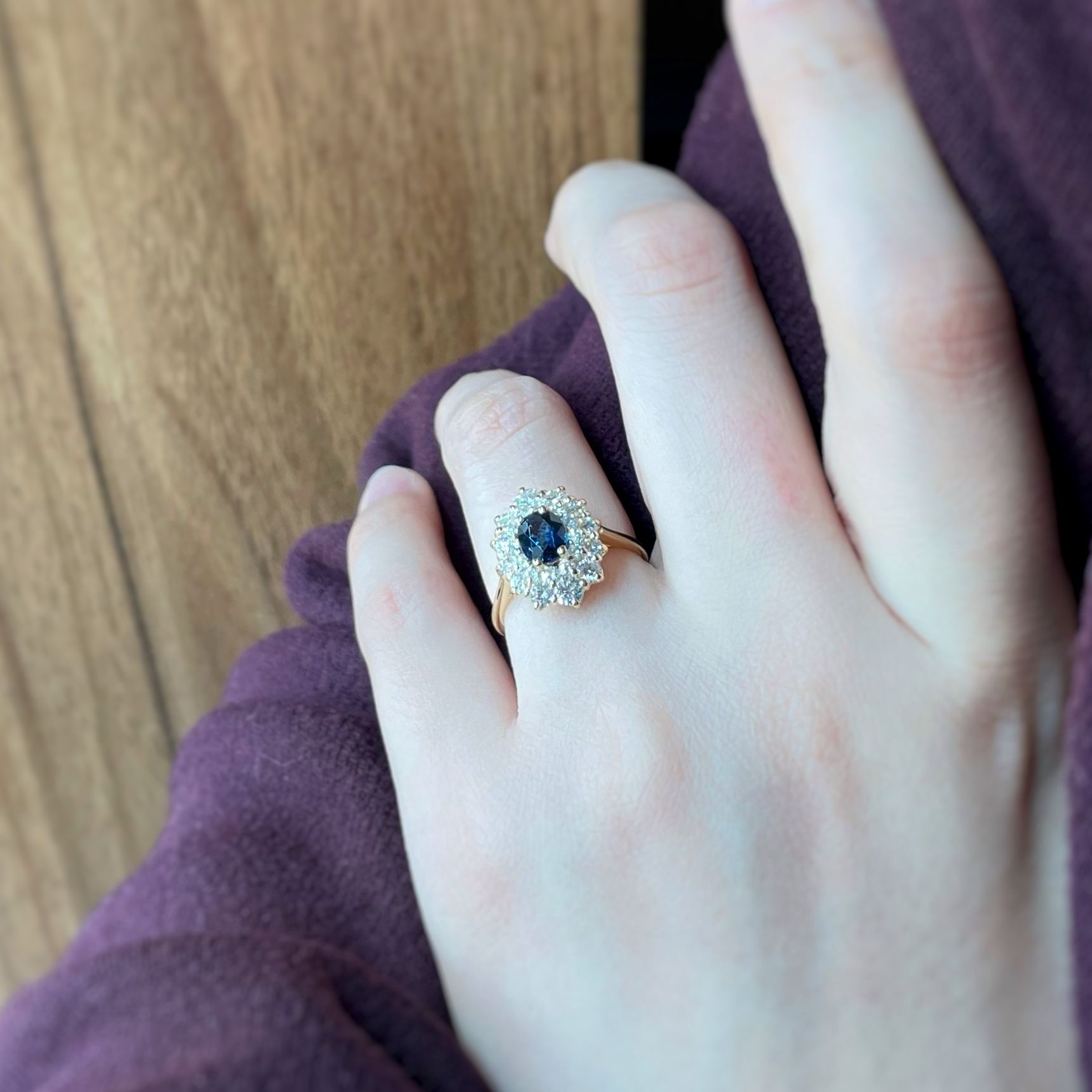 Ring Marguerite Yellow Gold with Sapphire and diamonds