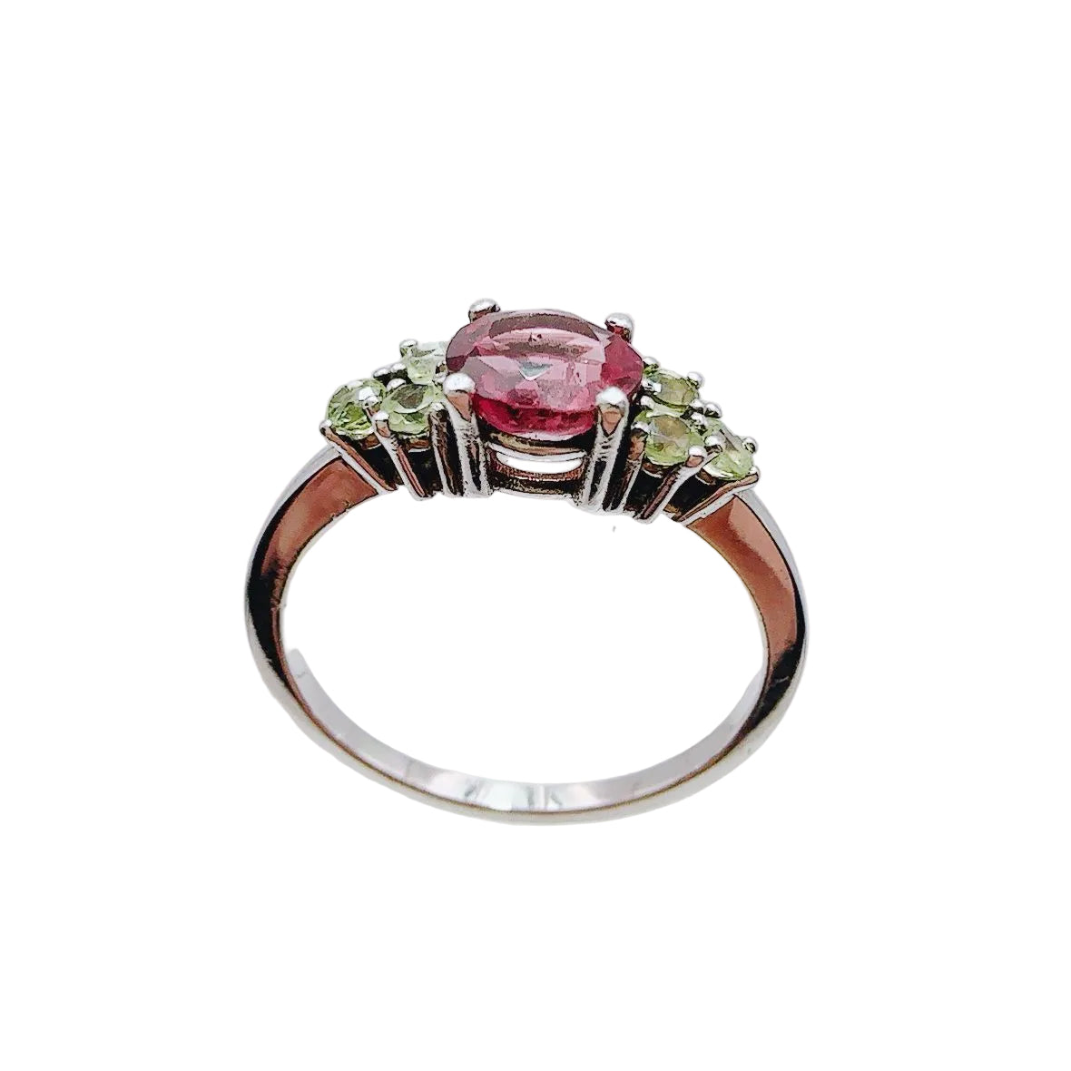 Bague style vintage en or blanc et tourmaline