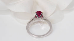White gold, ruby ​​and diamond ring 